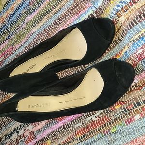 Gianni Bini Black Heel w/out strap